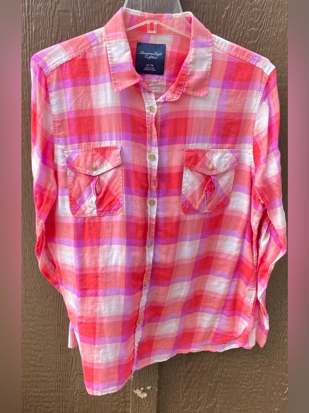 American Eagle Outfitters Pink Plaid Button-Down Shirt size Xl